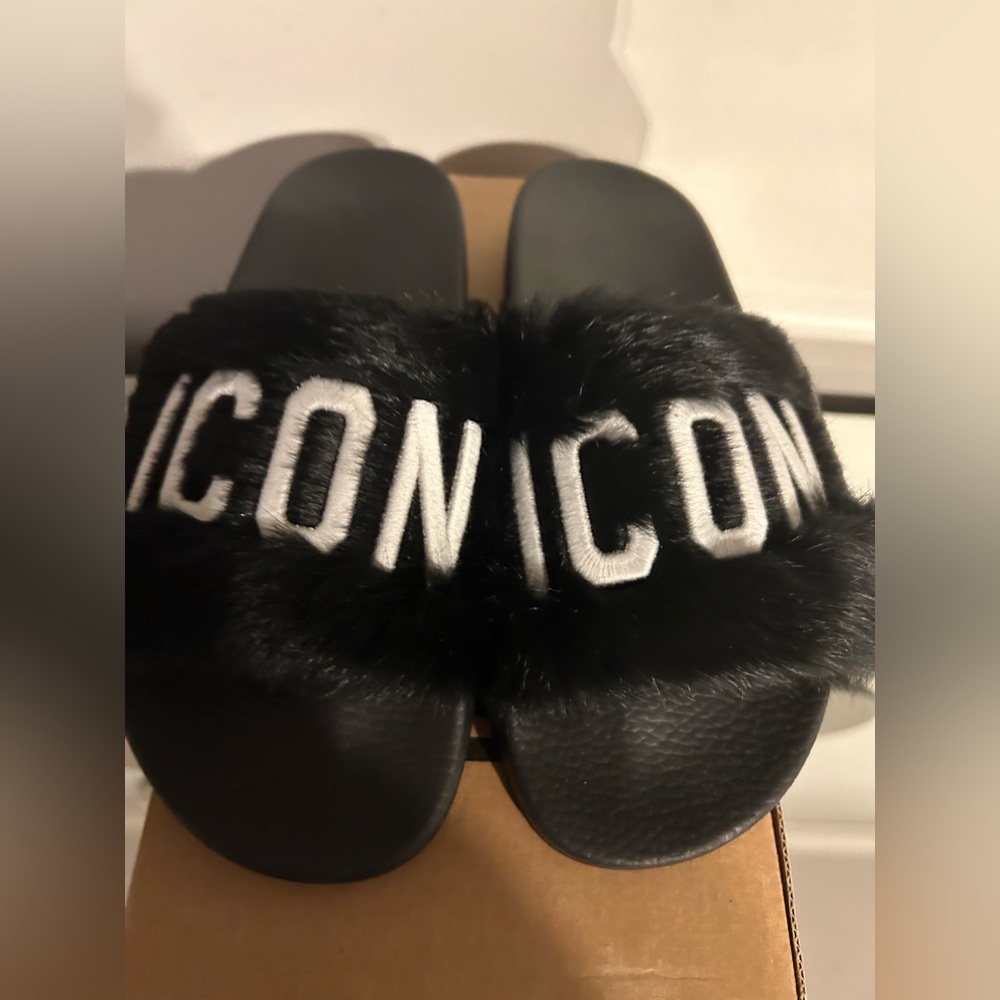 Dsquared2 Icon Slides With Fur Details Size 41 - image 4